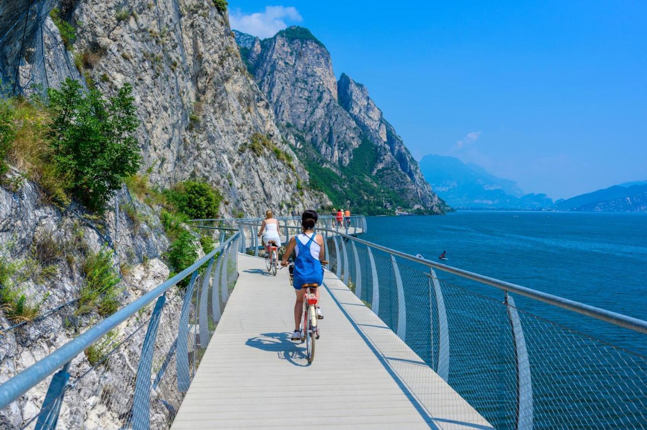 Limone Downtown Lejlighed Limone sul Garda Eksteriør billede